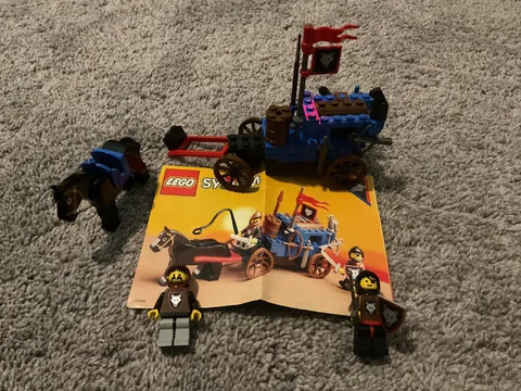 Retired LEGO Castle: Wolfpack Renegades (6038)