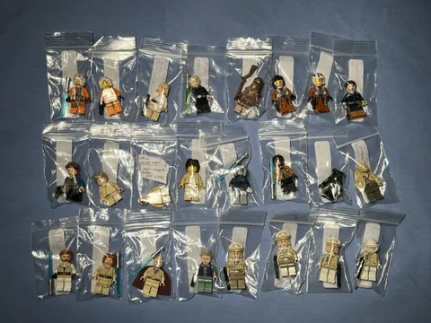 Lego Star Wars Minifigures-LOT OF 24-With Weapons & Accessories /$557 eBay Value