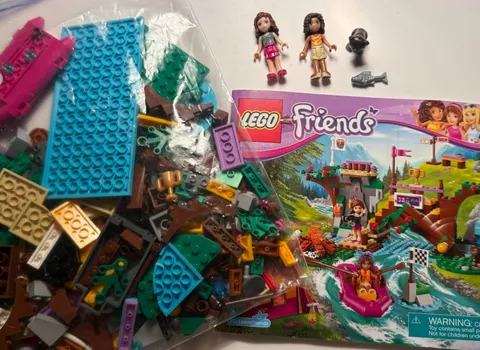 LEGO FRIENDS: Adventure Camp Rafting 41121 - 100% Complete w/manual - No box