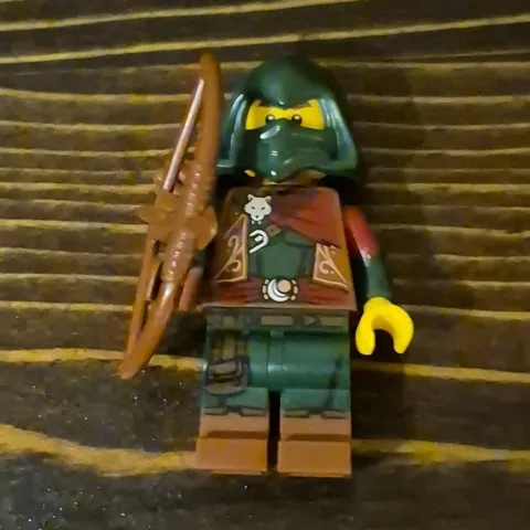 LEGO Minifigures Series 12 Rogue col12-2 Hooded Archer w/ Bow & Quiver