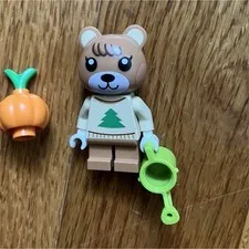 LEGO Animal Crossing Maple Minifigure w/ Pumpkin and Watering Can