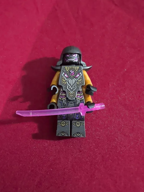 LEGO Ninjago Crystal King Minifigure CRYSTALIZED Katana