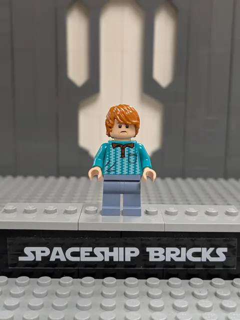 LEGO Harry Potter Minifigure - Ron Weasley - Dark Turquoise Polo Shirt 75969