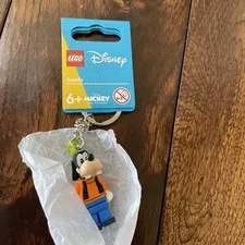 Lego Disney Goofy Mini Fig Keyring Figure NEW 854196 Collectible Keychain Disney