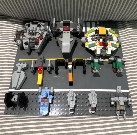 LEGO Star Wars Mini Vehicle Lot w/ Melenium Falcon and others. Read Description.
