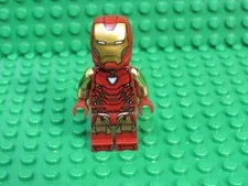 Lego Marvel Super Heroes Minifigure - Iron Man with Gold Chrome Arms Golden GC26