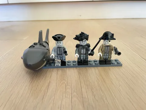 Lego Silent Mary zombie shark, pirates, and salazar