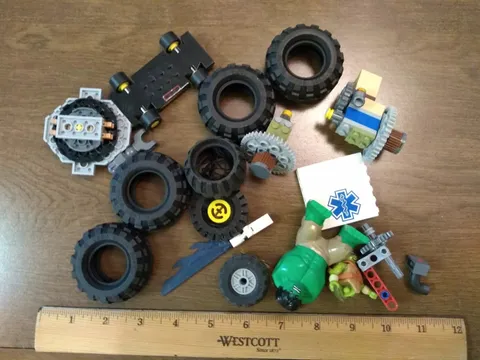 LEGO wheels gears etc bits n bobs USED