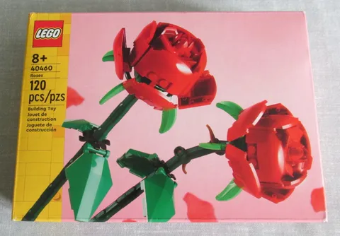 LEGO BOTANICALS: ROSES 120 PCS ARTIFICIAL FLOWER BUILDING SET 40460 NEW & SEALED