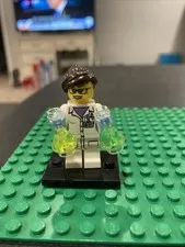 LEGO Collectible Minifigure Series 11 Lady Women Scientist Minifigure col11-11