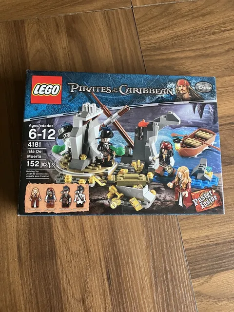 LEGO Pirates of The Caribbean: Isla de Muerta (4181) Complete W/ Instructions