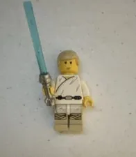 LEGO Luke Skywalker A new Hope Plastic Minifigure with Blue Lightsaber
