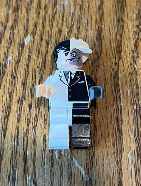 LEGO Batman bat004 Two-Face Minifigure 7781