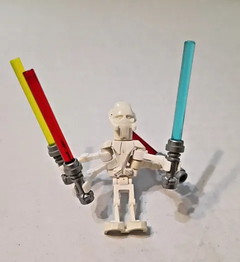LEGO General Grievous Minifigure with Light Sabers
