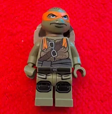 LEGO Teenage Mutant Ninja Turtles Michelangelo Minifigure w/ Shell