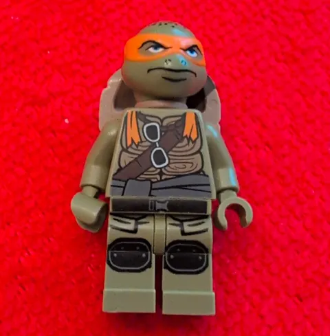 LEGO Teenage Mutant Ninja Turtles Michelangelo Minifigure w/ Shell