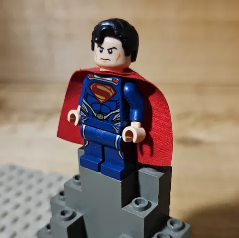 LEGO Plastic Superman Minifigure Figure w/ Red Fabric Cape Blue Suit Black Hair