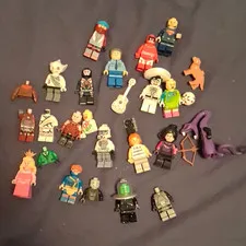 LEGO Minifigures Lot Mixed Characters & Accessories Plastic Minifigures