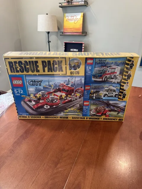 LEGO City: City Essential Vehicles Collection (66175) Rescue Pack Rare + Sealed