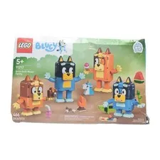 (11217) LEGO Bluey: Brick-Built Bluey Family | New & Sealed | Box Damaged