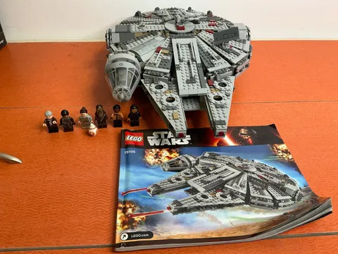 Lego Star Wars Millennium Falcon 75105 PRE-BUILT