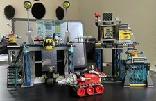 LEGO DC Comics Super Heroes: The Batcave (6860)