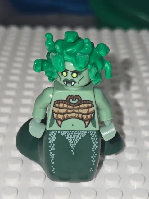 LEGO Medusa Minifigure Collectible Series 10 Retired 2013