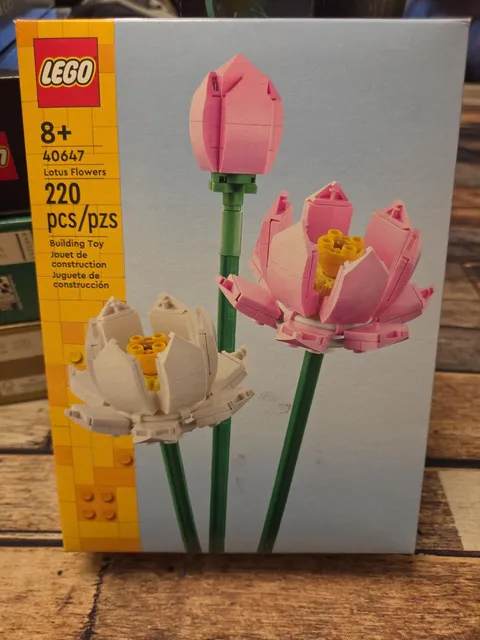 Sealed New LEGO Botanicals: Lotus Flowers Combined Shipping Discount 