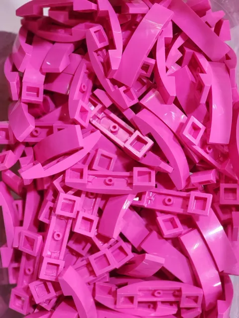 Lego 93273 Dark Pink Qty 208 NEW Slope, Curved 4 x 1 x 2/3 Double