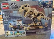 LEGO Jurassic World: T. rex Dinosaur Fossil Exhibition (76940)