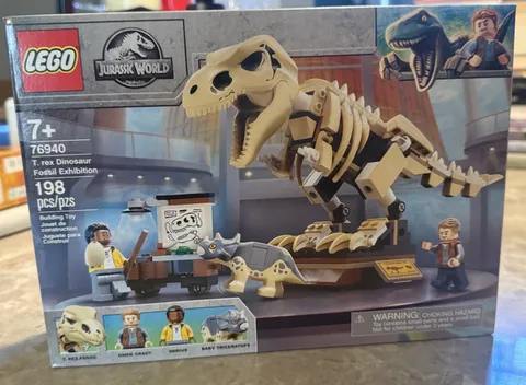 LEGO Jurassic World: T. rex Dinosaur Fossil Exhibition (76940)
