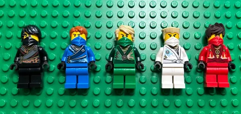 Lego Ninjago Lot of 5 TECHNO ROBE Rebooted minifigs KAI, Jay, LLOYD, Cole, ZANE