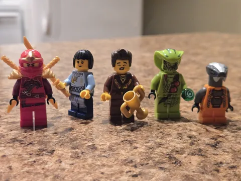 LEGO NINJAGO Kai ZX, Nia, Dareth, Lasha, Chokun Great Condition Minifigure Lot