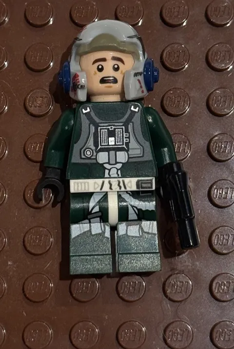 LEGO Star Wars A-Wing Pilot MINIFIGURE from 75275 UCS A-Wing Starfighter MINT