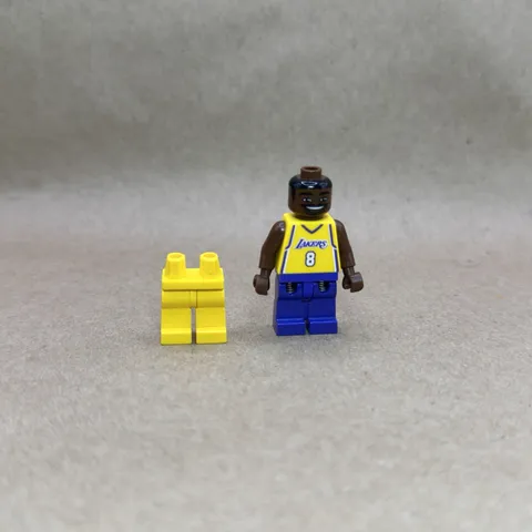LEGO Sports Minifigure NBA Kobe Bryant Los Angeles Lakers #8 Home nba001