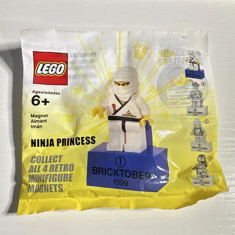 NEW 1999 Lego Bricktober Minifigure Magnet Ninja Princess