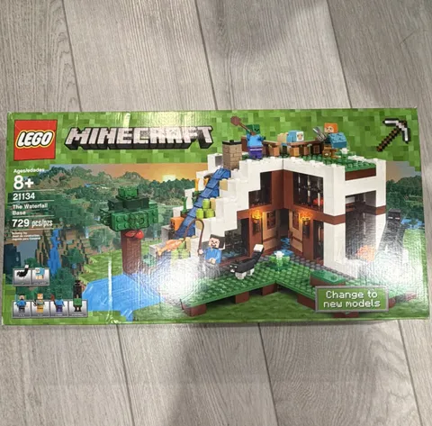 LEGO Minecraft The Waterfall Base 21134 729pc Box Set Ages 8+