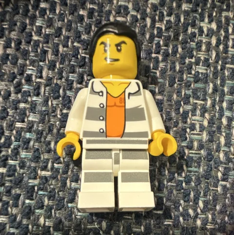 LEGO Minifigure City Police Jail Prisoner Criminal Crook cty0613 60128 60130