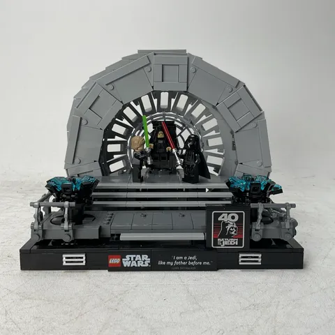 LEGO Star Wars: Emperor's Throne Room Diorama (75352) - As Is / READ