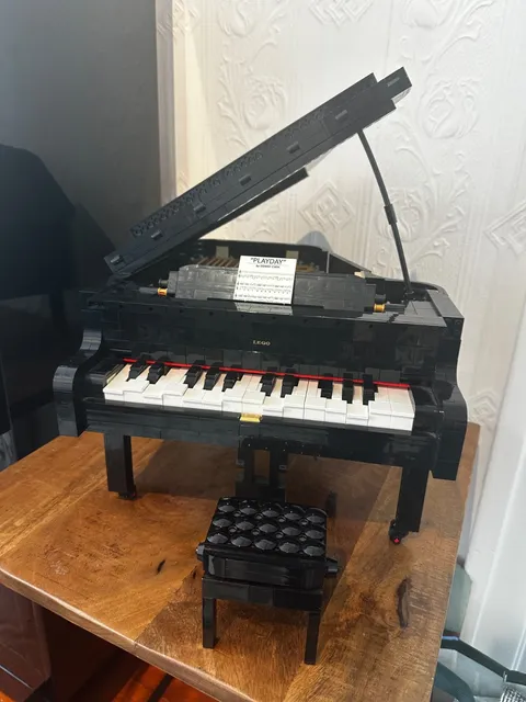 100% complete includes the box and manual LEGO Ideas: Grand Piano (21323)