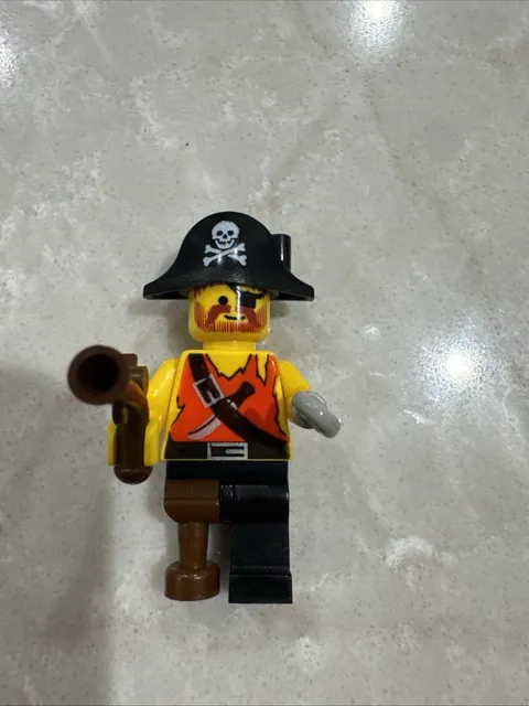 Lego Classic Pirates Captain Redbeard Minifigure Vintage