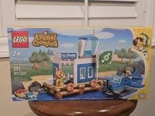 LEGO Animal Crossing Fly with Dodo Airlines 77051 - Scuffed Box