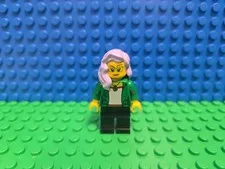 LEGO Coffee Cart Woman Minifigure twn447 40488 Lavender Hair Town City CMF Lot 