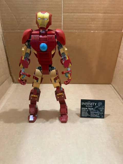 LEGO Marvel 76206 Iron Man Figure Mark 43 Complete w/ Manual & Display Plaque
