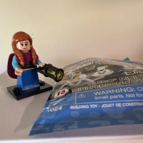 LEGO Minifigures Disney Series 2 Anna Minifigure #18 71024 Foil Pack