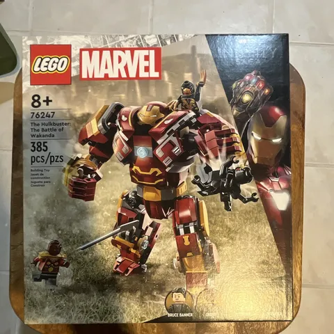 LEGO Marvel The Hulkbuster: The Battle of Wakanda 76247 385 pcs Ages 8+