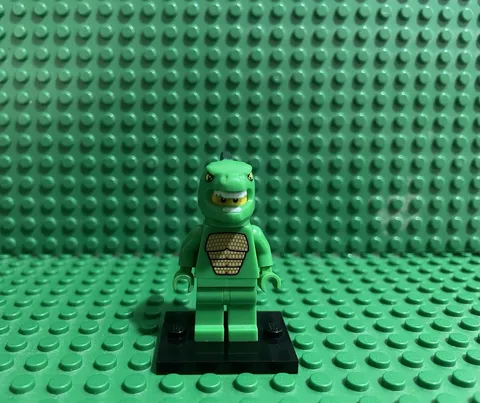 LEGO Minifigure Lizard Man CMF Series 5
