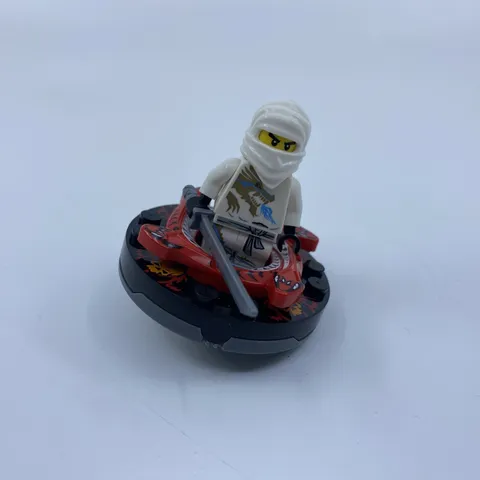 LEGO Zane DX Ninjago Minifigure njo0018 Rare Retired White Ninja with Sword