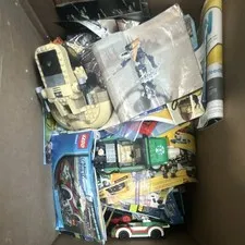 Large Box of a Variety of Lego Sets/Minifigures