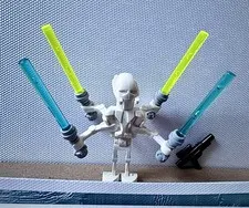 LEGO General Grievous Minifigure - 7656 Star Wars Episode 3 W/Lightsabers & Gun